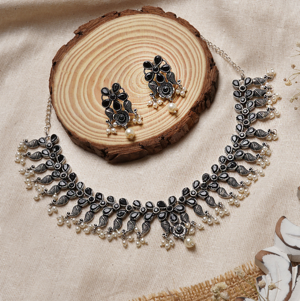 Niranjana Black Stone Silver Oxidized Necklace Set – Teejh