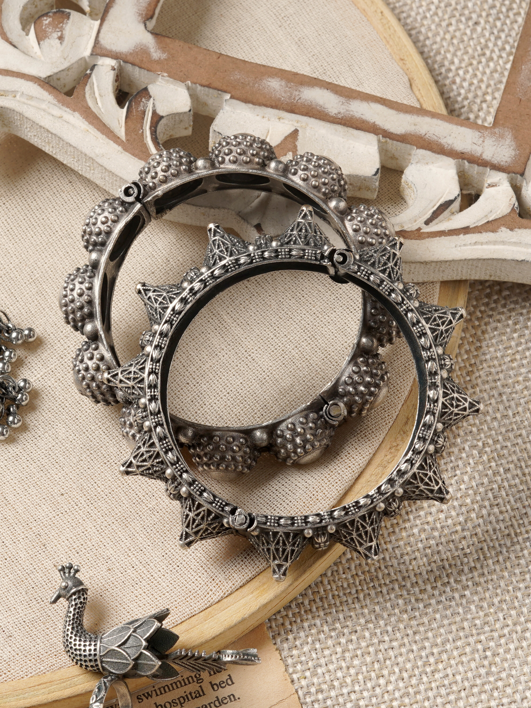 Silver sales ghungroo bangles