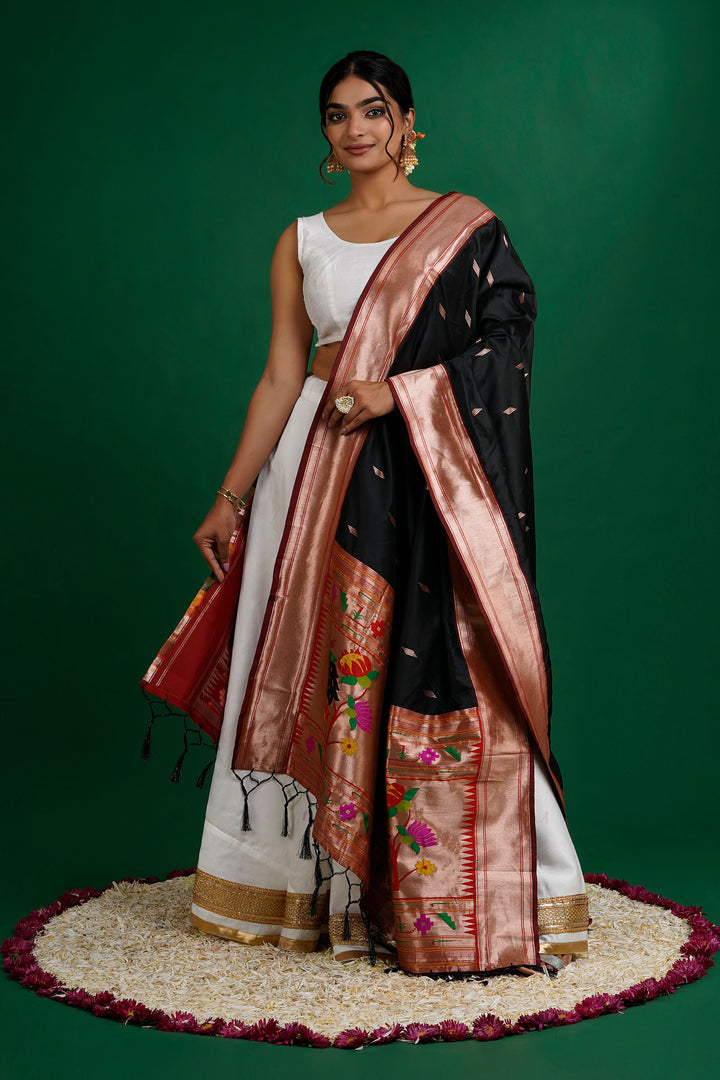 Teejh Chandrabhaga Black Banarasi Dupatta