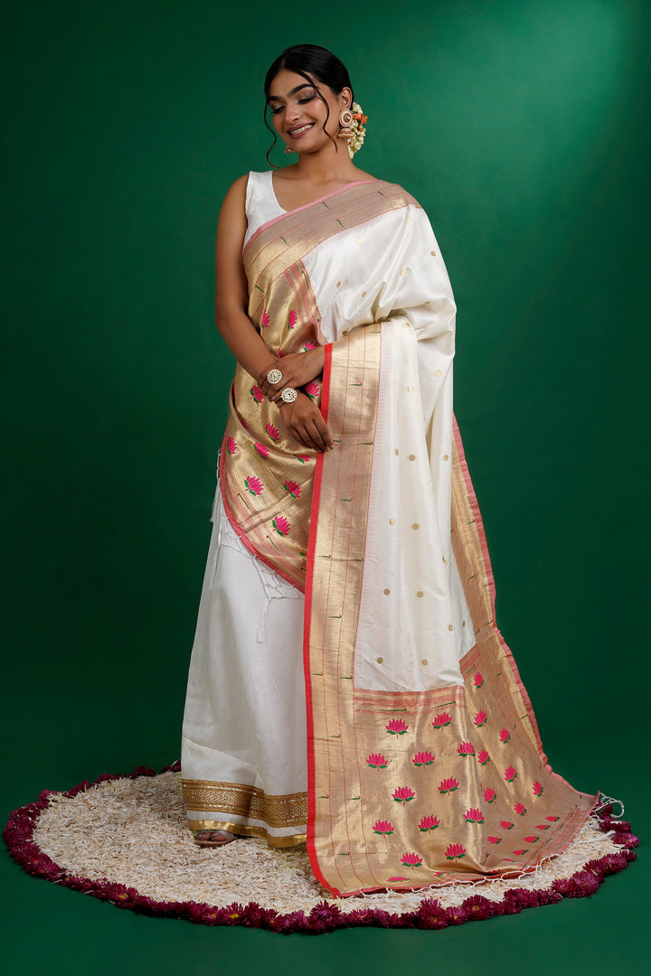 Teejh Drishti Off White Banarasi Dupatta