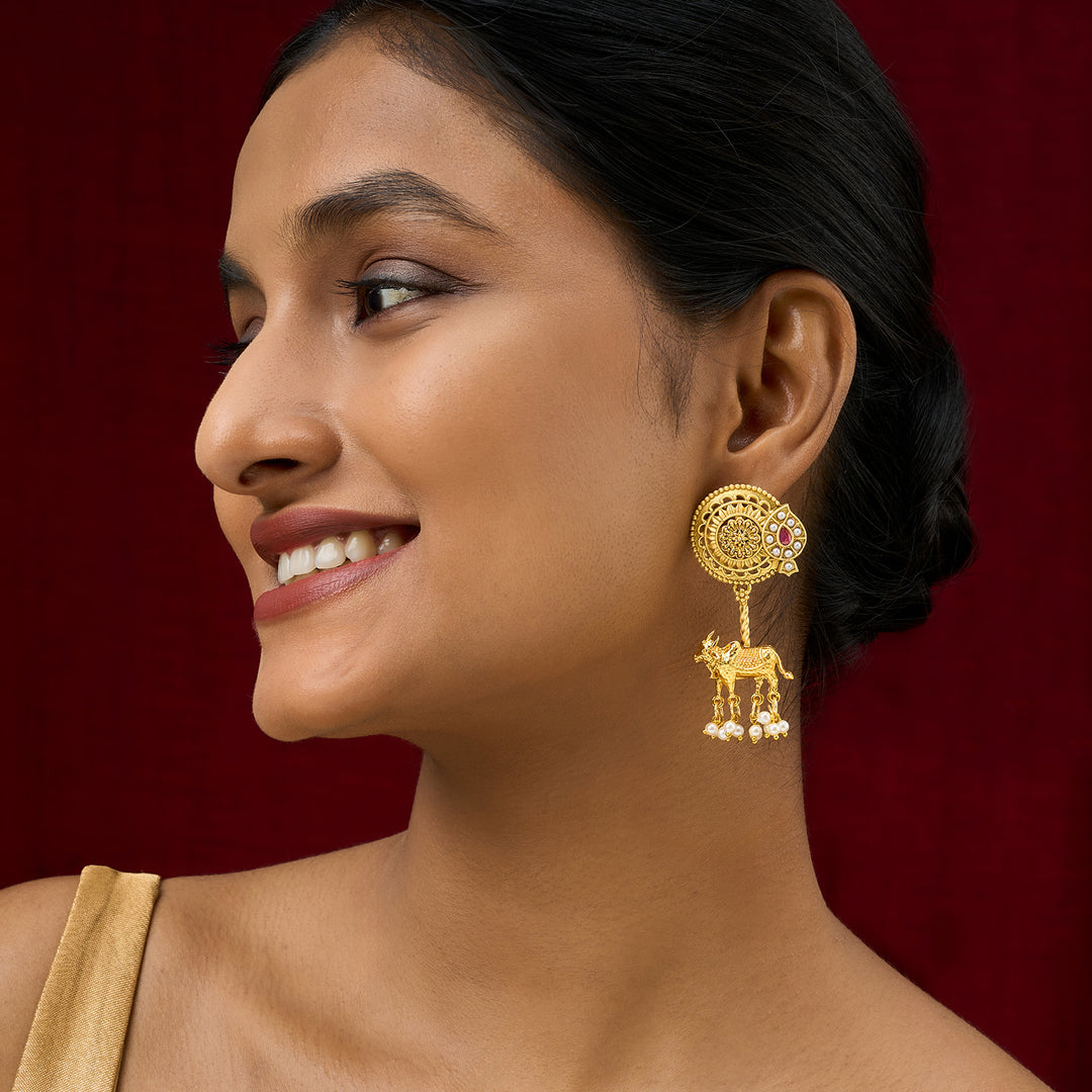 Teejh Dyuti Gold Danglers