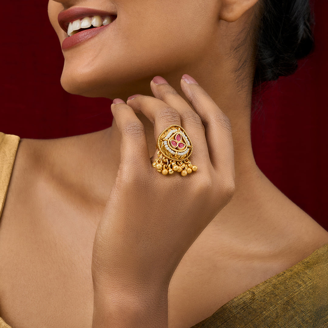 Teejh Sera Gold Red Stone Ring