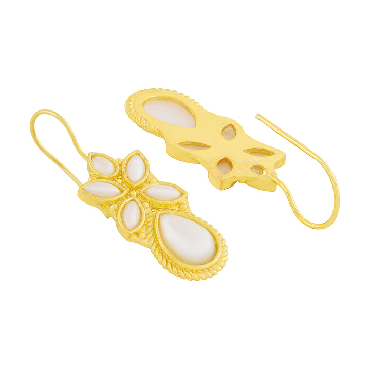 Teejh Perla Gold and White Pearl Earrings