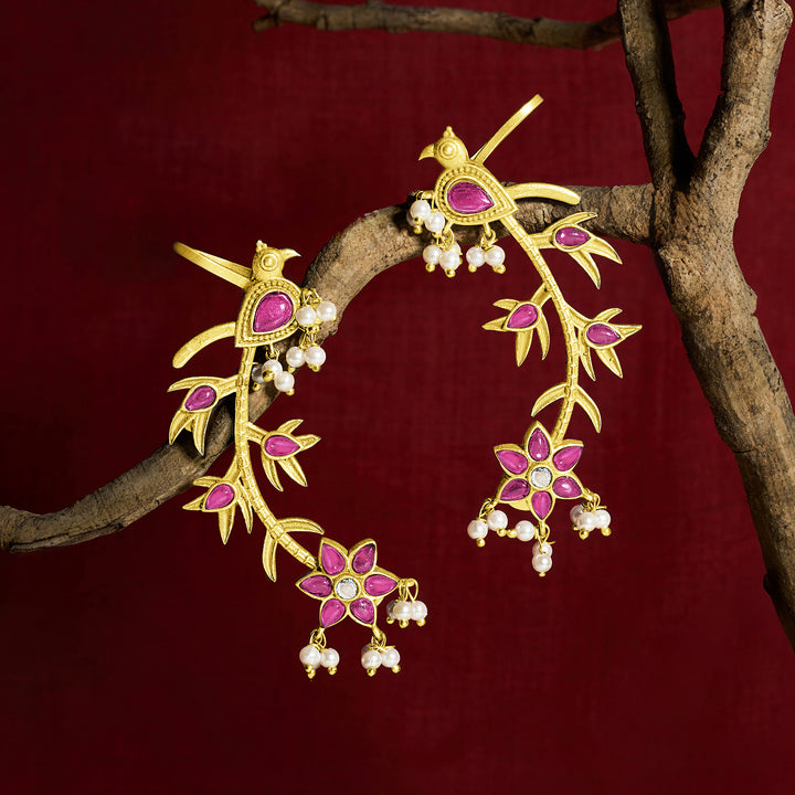 Nishkra Gold Red Earcuff
