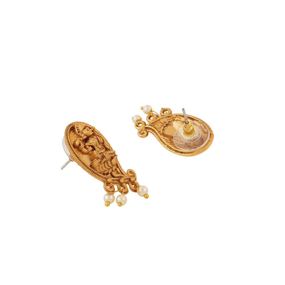 Teejh Kushan Gold And Necklace Set