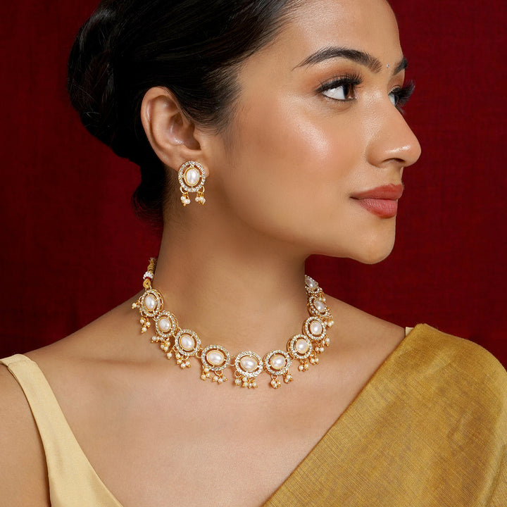 Teejh Bela Light Gold Necklace Set