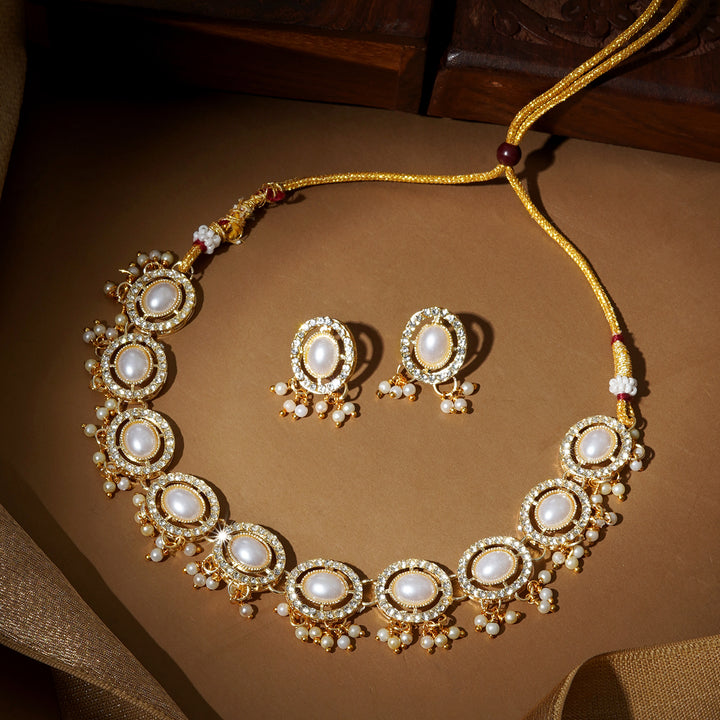 Teejh Bela Light Gold Necklace Set
