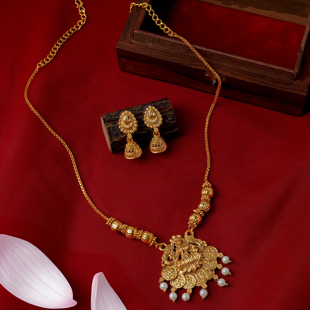 Teejh Durga Gold Red And Green Necklace Set