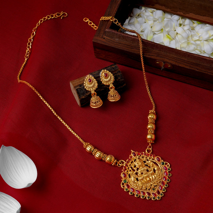 Teejh Kahlima Gold Red And Green Necklace Set