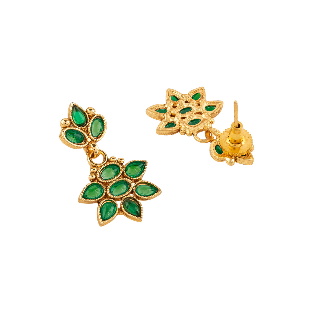 Teejh Jivika Green Gold Necklace Set