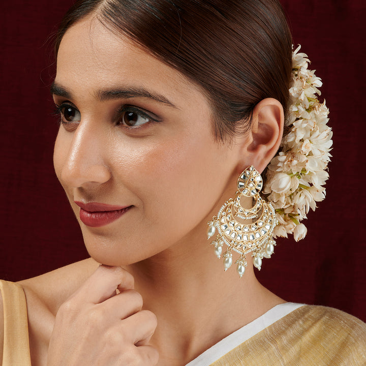 Teejh Heeriye White and Gold Kundan Earring
