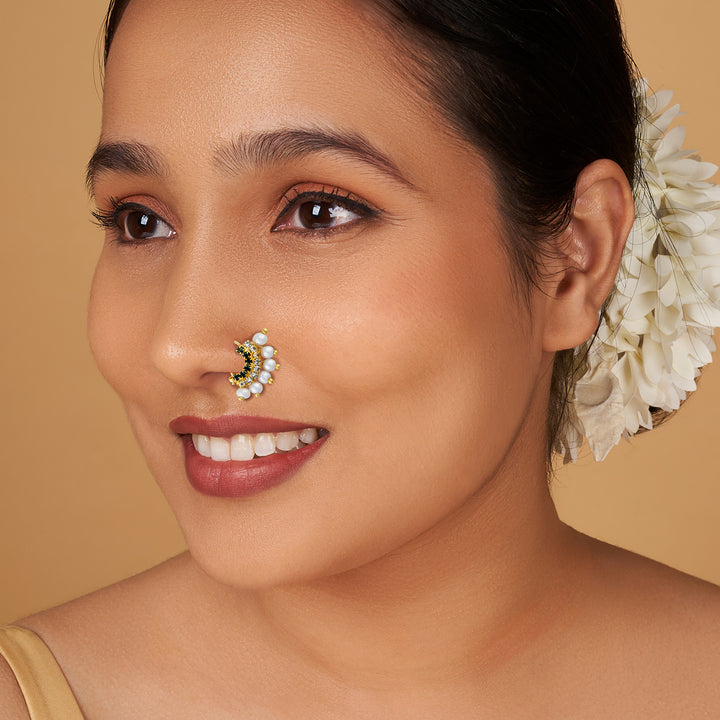 Teejh Shoni White and Green Gold Nosepin