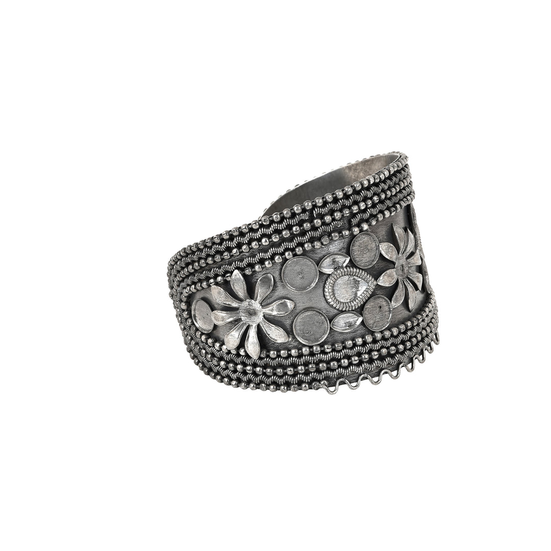 Teejh Ongole Oxidised Silver Jewellery Gift Set