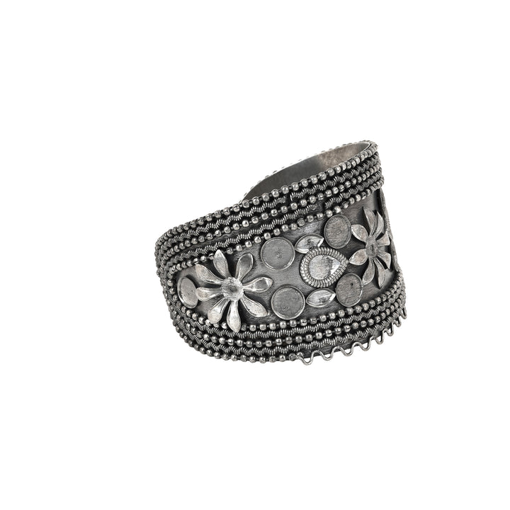 Teejh Ongole Oxidised Silver Jewellery Gift Set