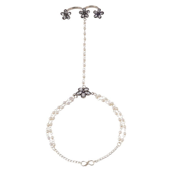 Teejh Roopali Silver Oxidised Hathphool