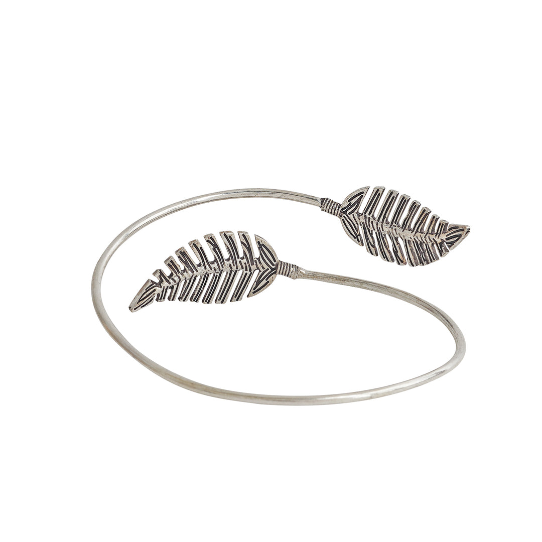 Teejh Arkiya Armlet