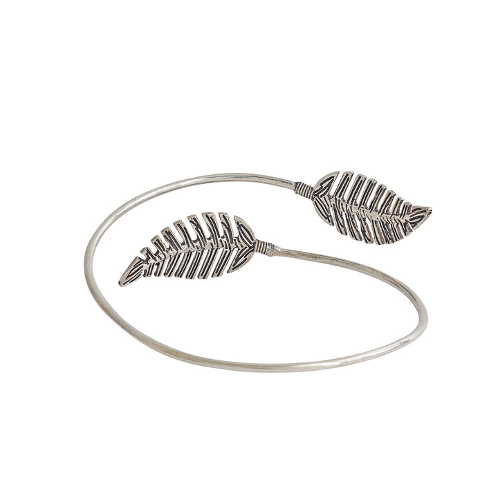 Teejh Arkiya Armlet