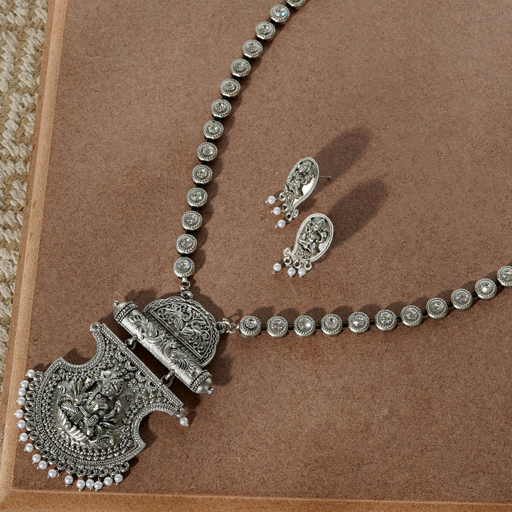 Teejh Maitraka Silver Oxidised White Necklace Set