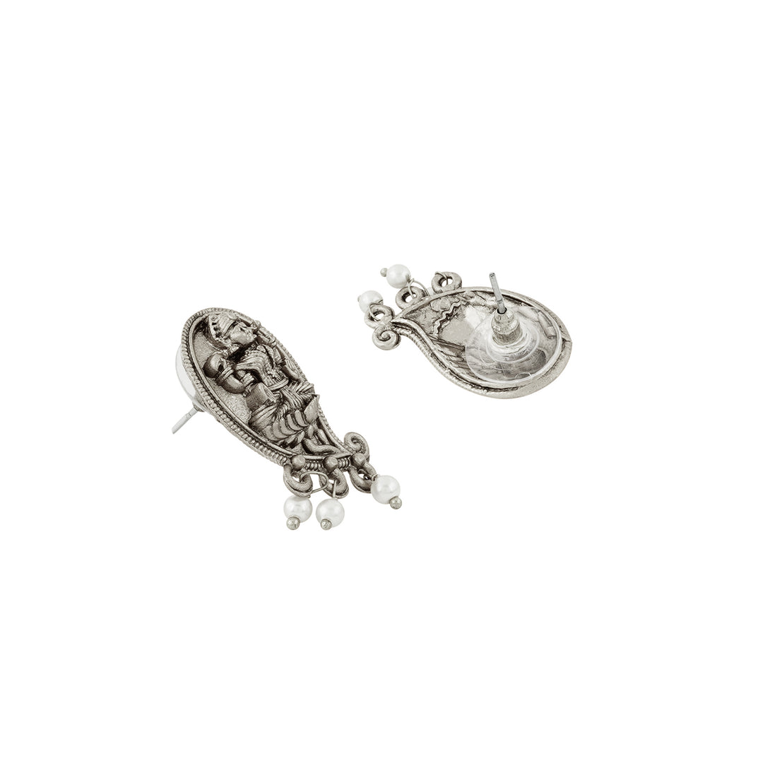 Teejh Maitraka Silver Oxidised White Necklace Set