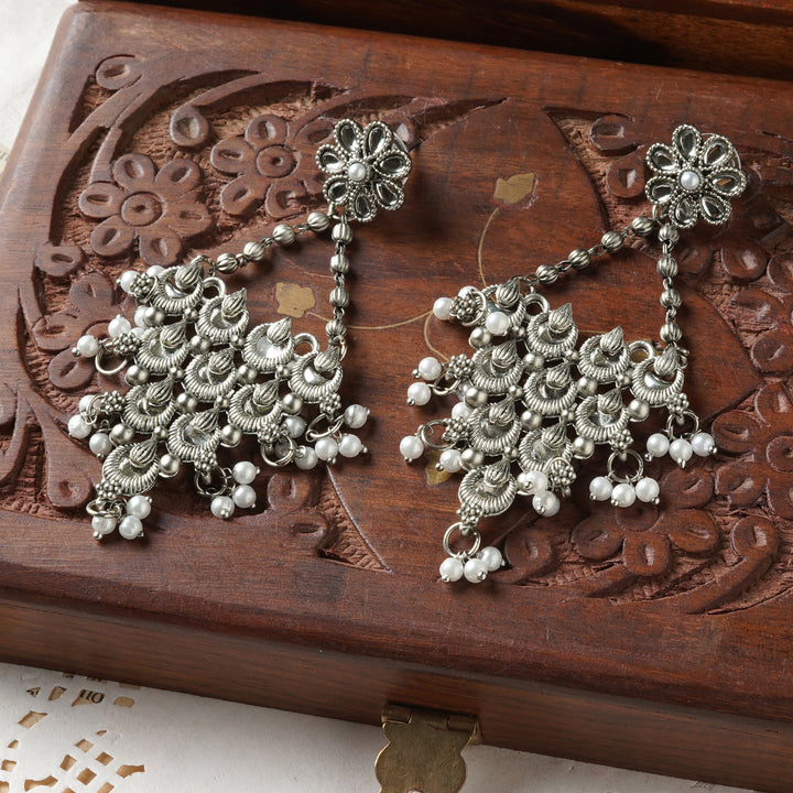 Teejh Jahan Silver Oxidised White Earring