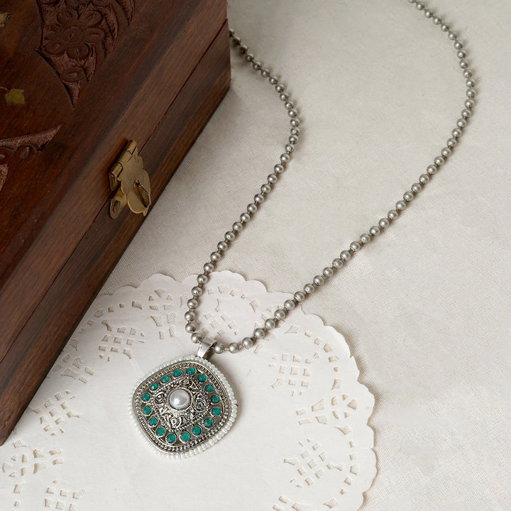 Teejh Ahilyabai Silver Oxidised Green Pendant Chain
