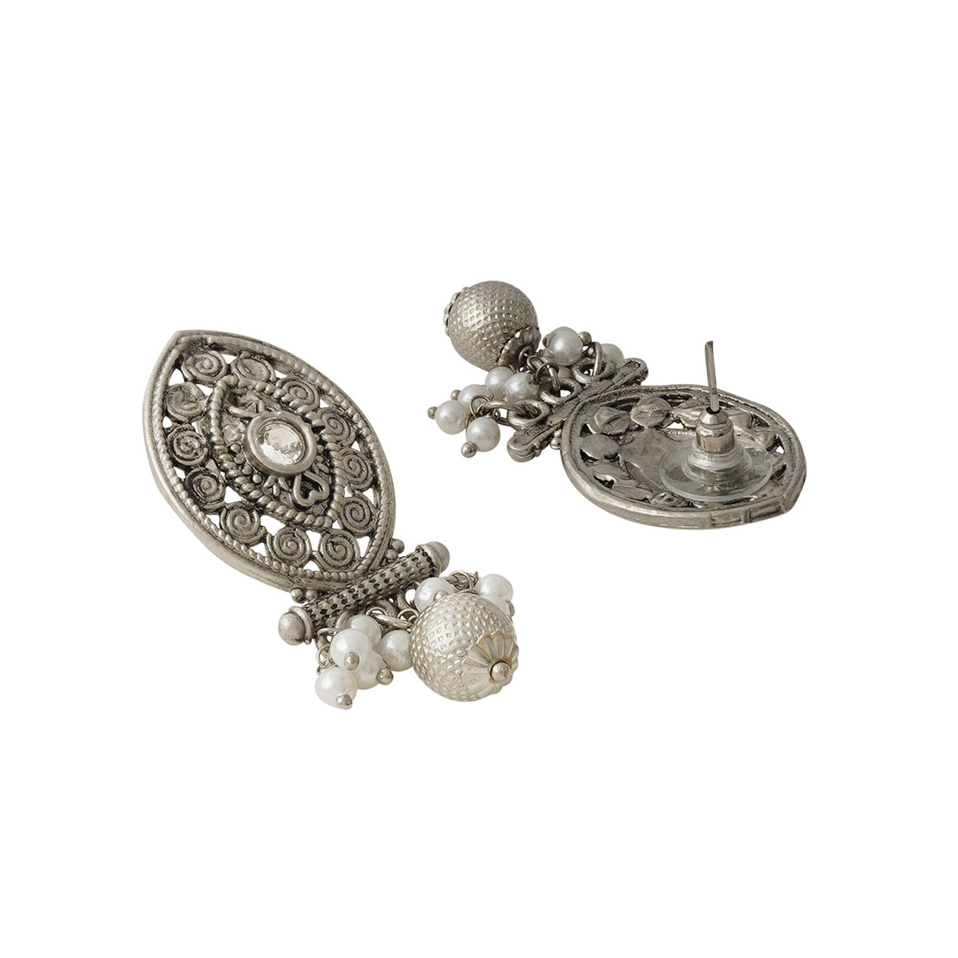 Teejh Prabhavati Silver Oxidised White Necklace Set
