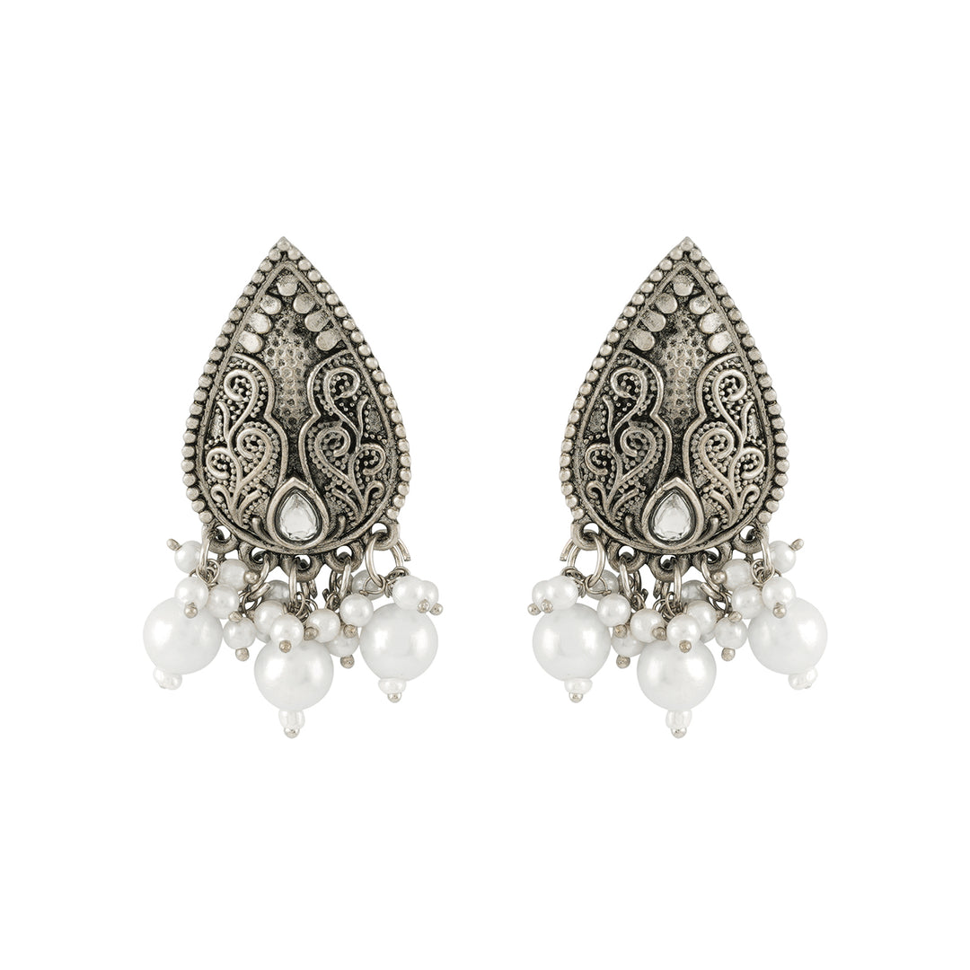 Teejh Ranakadevi Silver Oxidised White Necklace Set