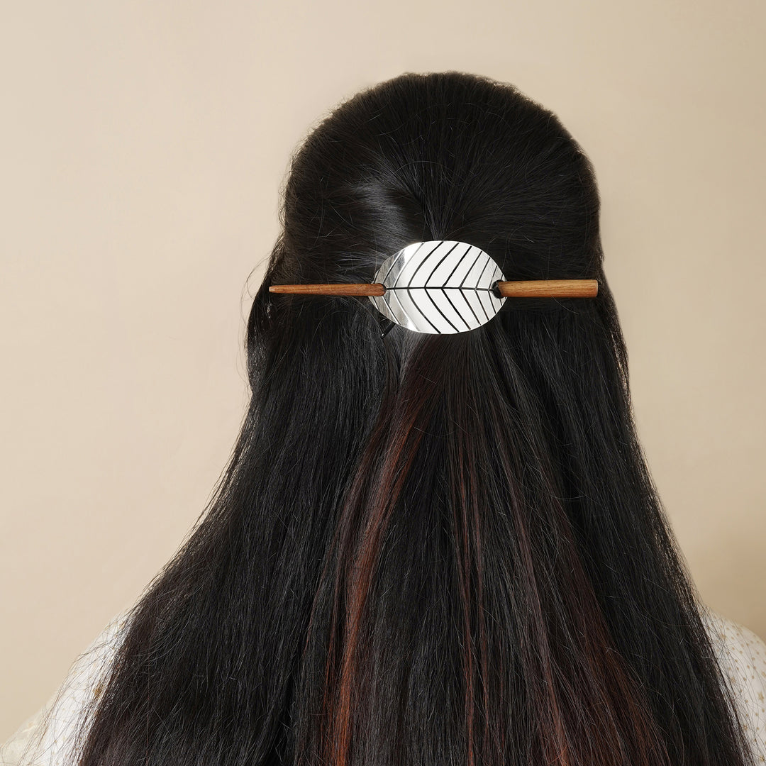 Teejh Reshmi Silver lossy Bun Stick