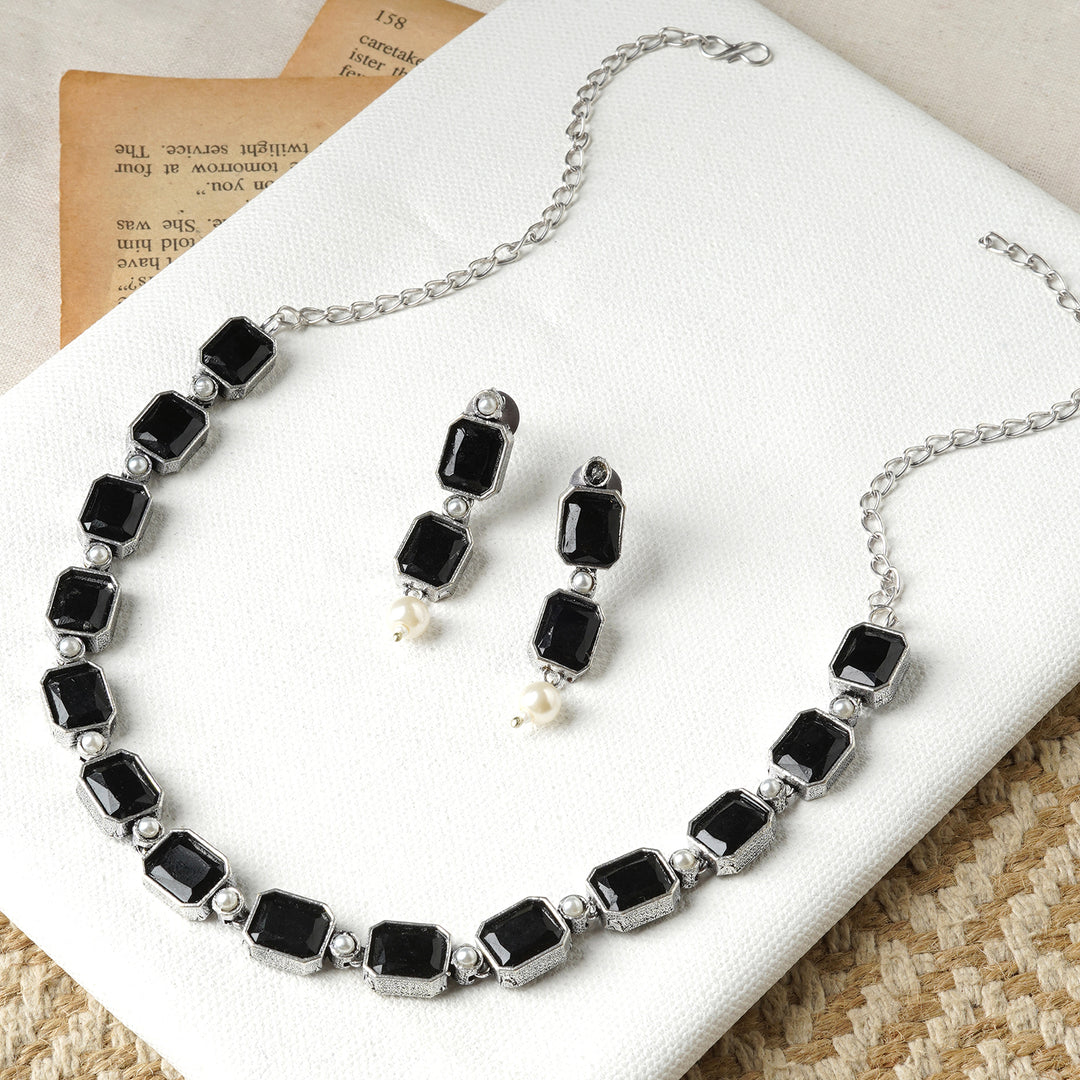 Teejh Silver Noir Elegant Set