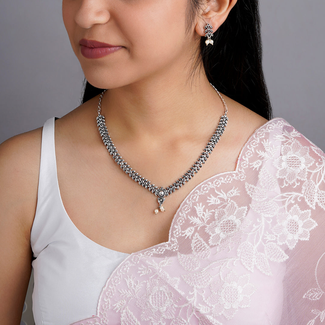 Teejh Silver and White Jade Oxidised Set