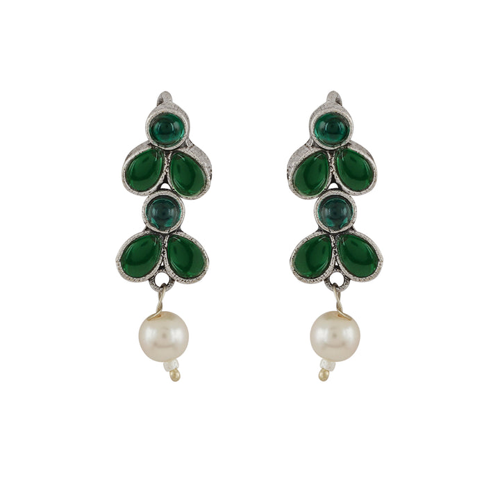 Teejh Silver and Green Petal Fusion Necklace set
