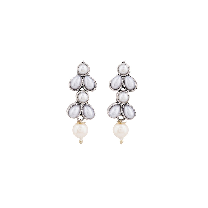 Chaand Silver Oxidised Pearl Necklace Set
