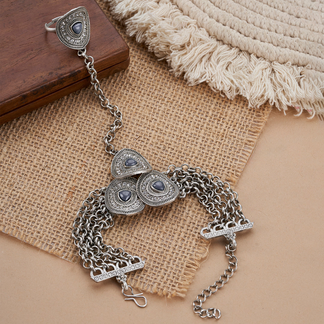 Teejh Minakshi Silver Grey HaathPhool