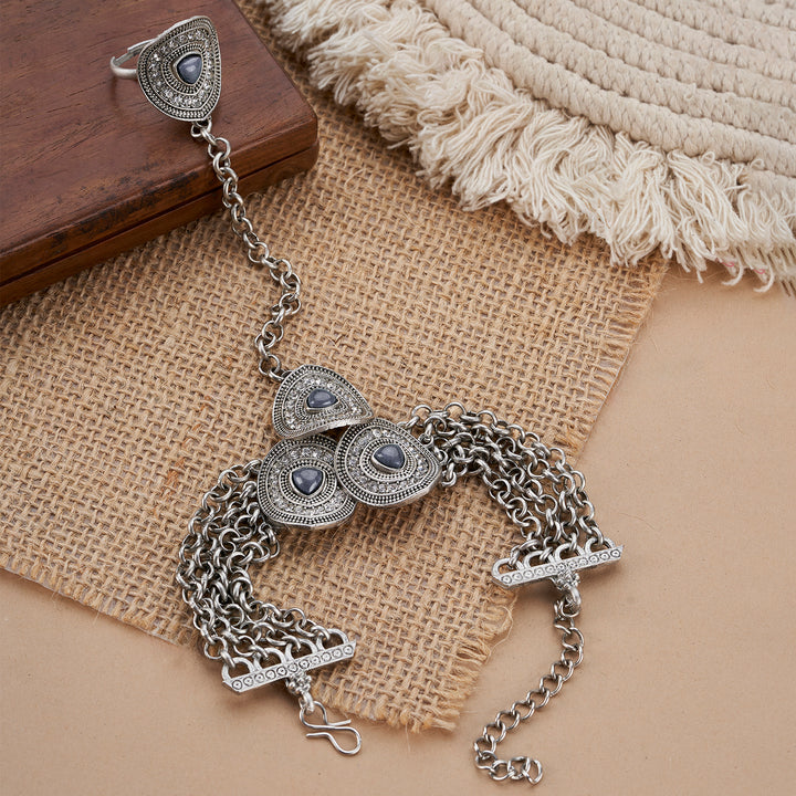 Teejh Minakshi Silver Grey HaathPhool