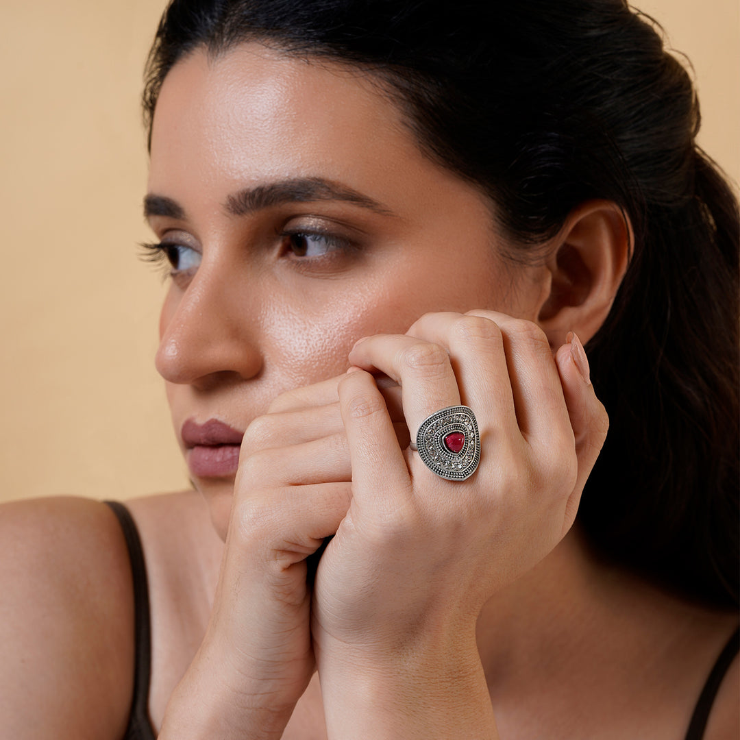 Teejh Dhani Silver Mehroon Ring