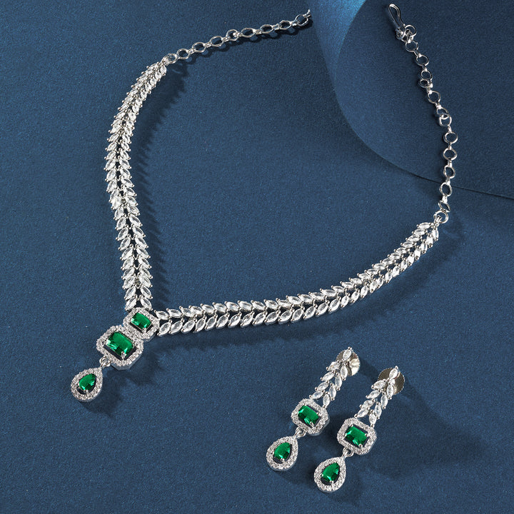 Teejh Sparki Silver and Green Stone Necklace set
