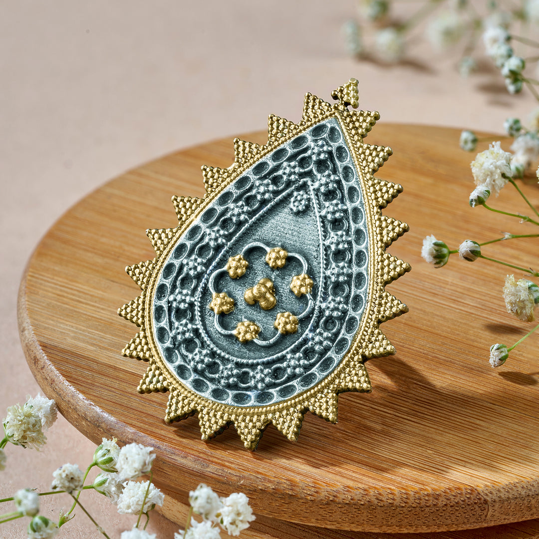 Teejh Soniha Gold and Silver Ring