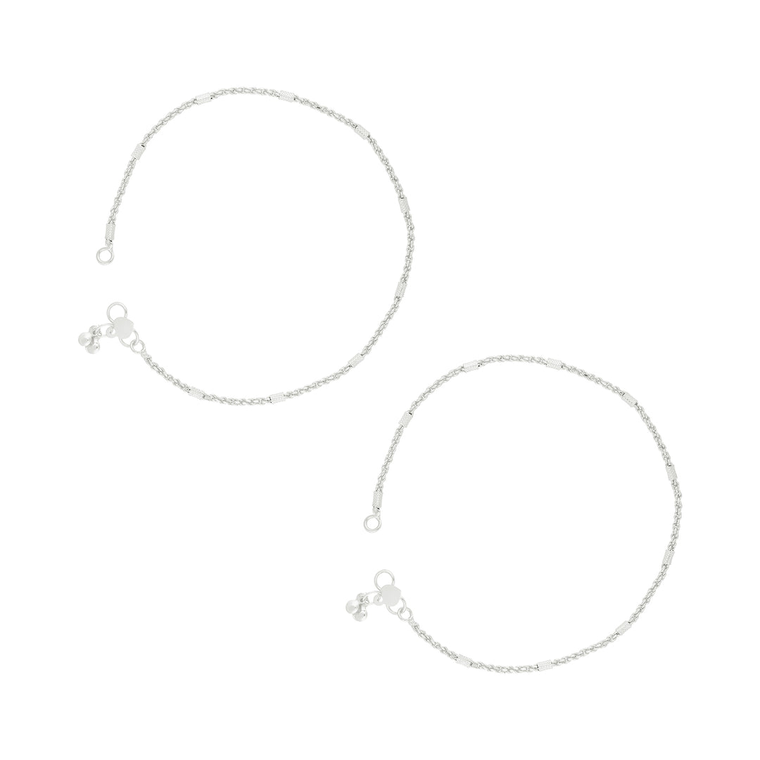 Teejh Priyamvadha Silver Payal