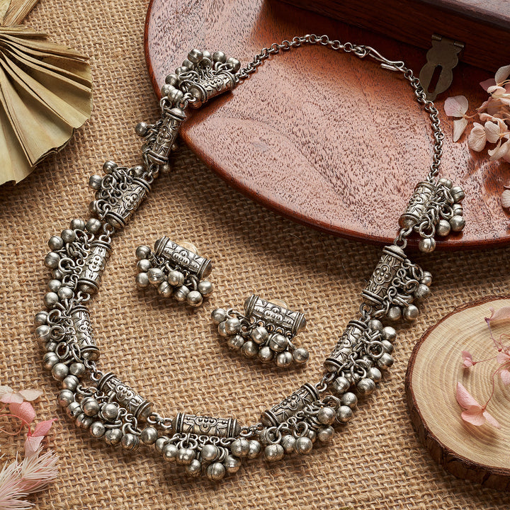 Teejh Granthi Silver Ghungroo Necklace Set