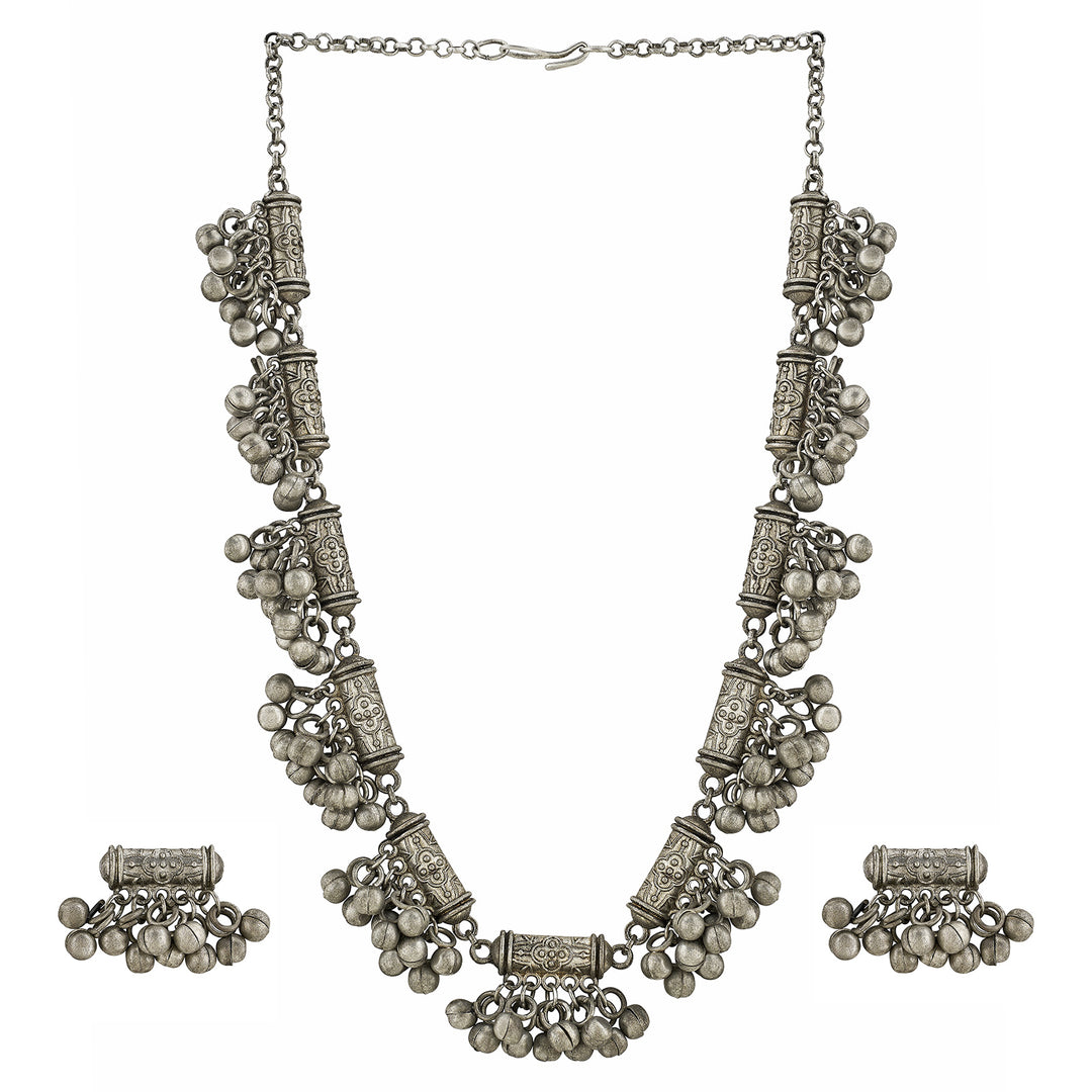 Teejh Granthi Silver Ghungroo Necklace Set