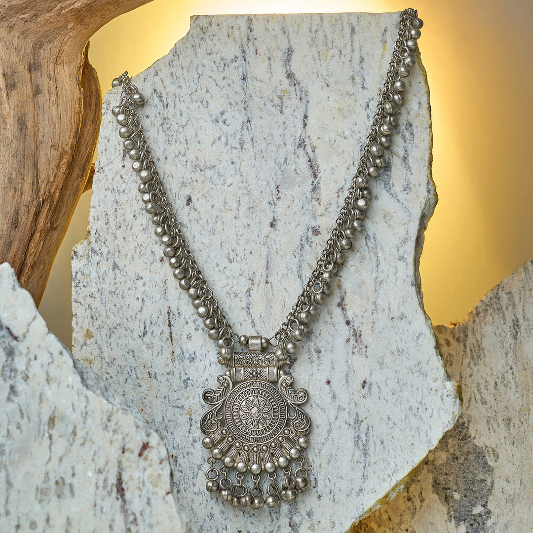 Teejh Pariya Silver Ghungroo Necklace