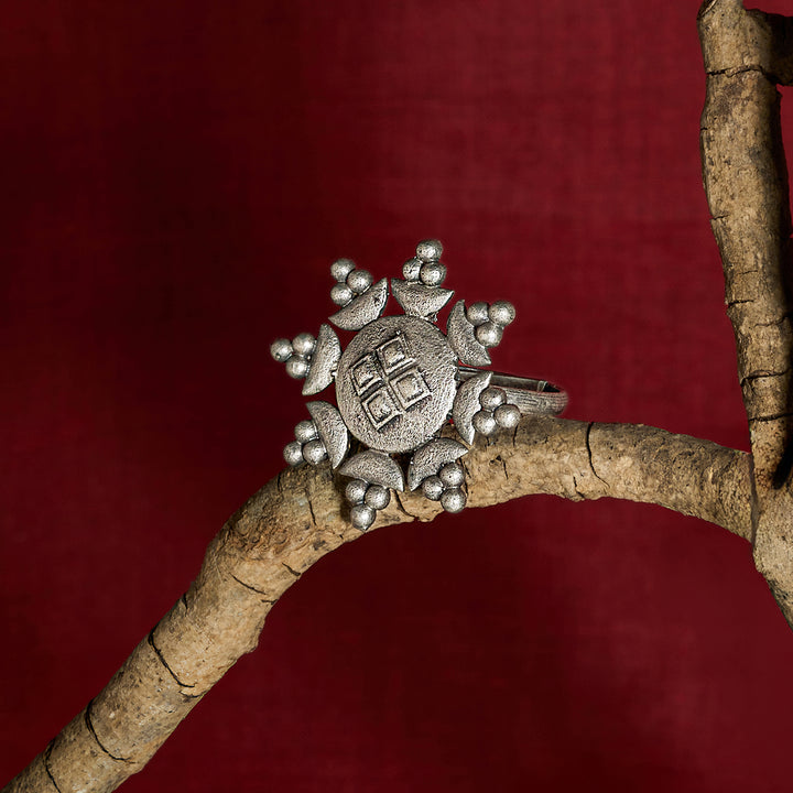 Teejh Zevaani Silver Oxidised Ring