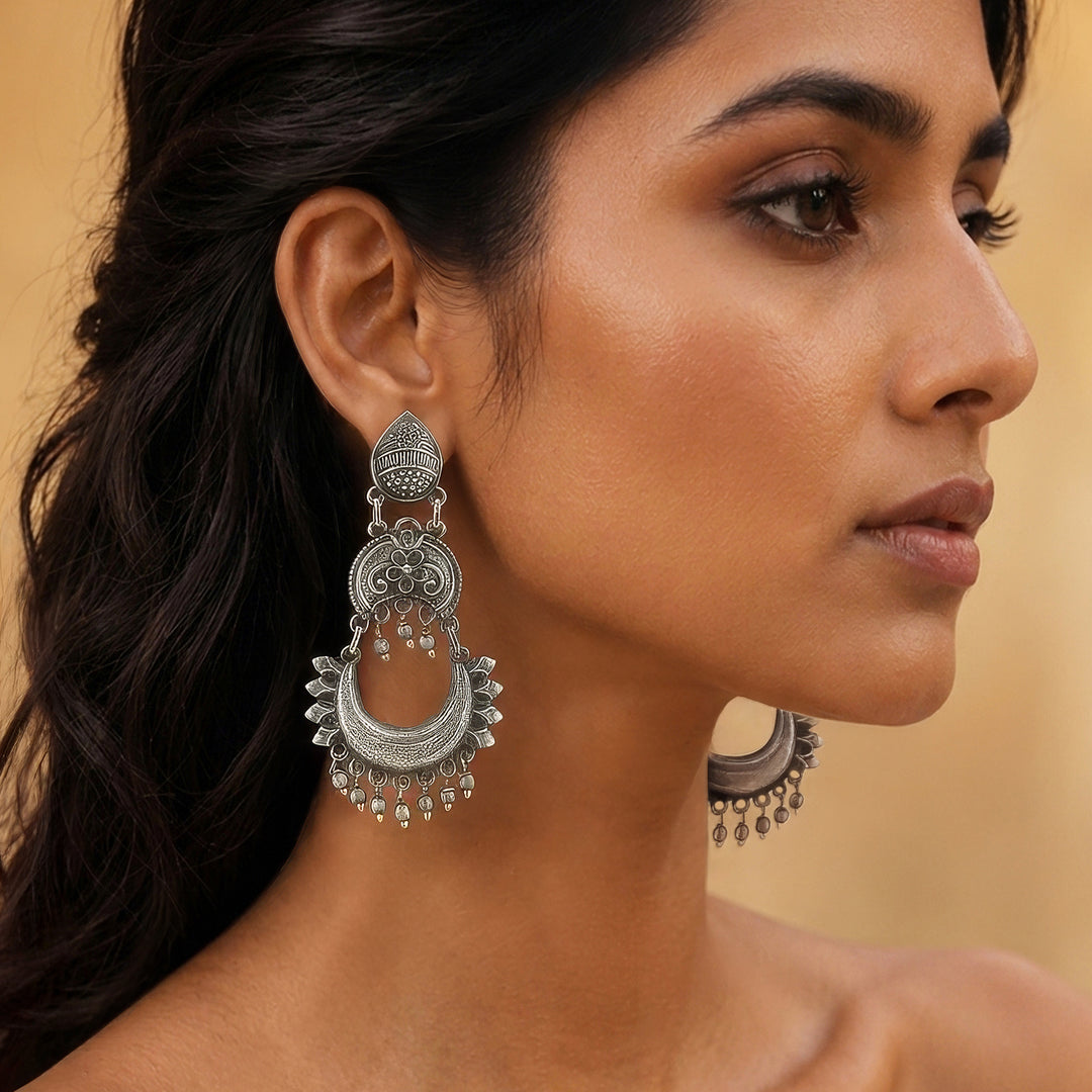 Kavisha Silver Red Earring