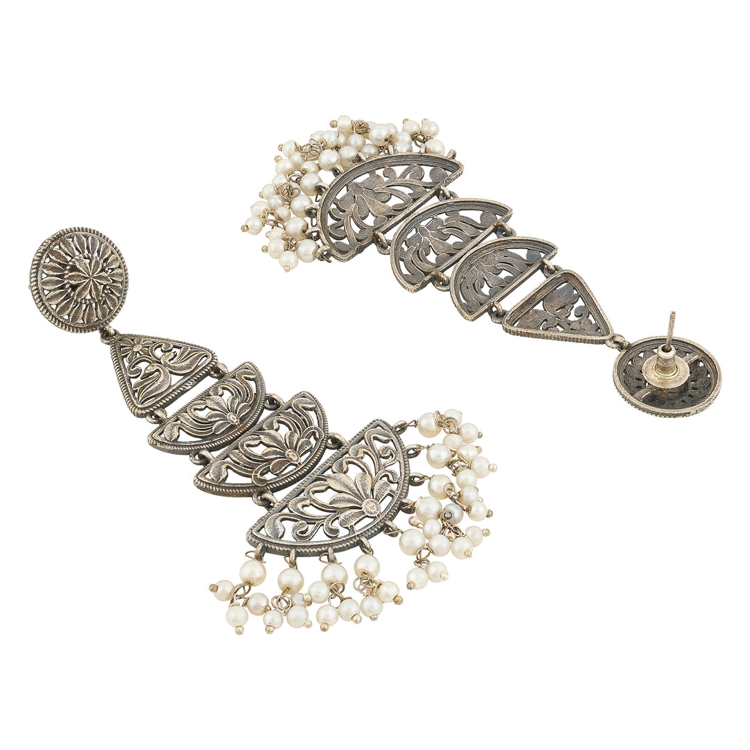 Charmin Silver Earring