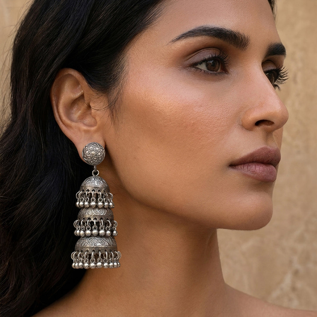 Eshaal Silver Earring