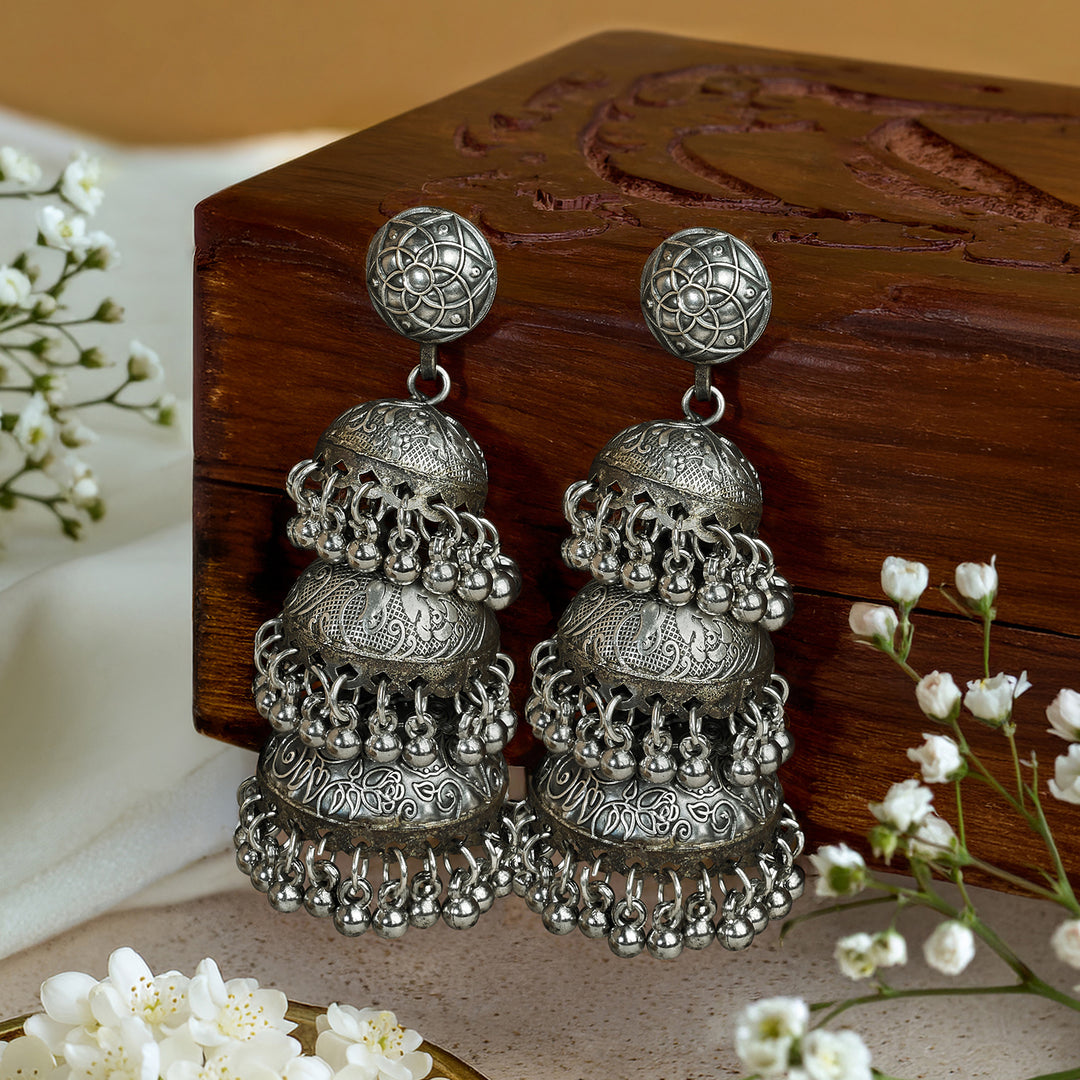 Eshaal Silver Earring