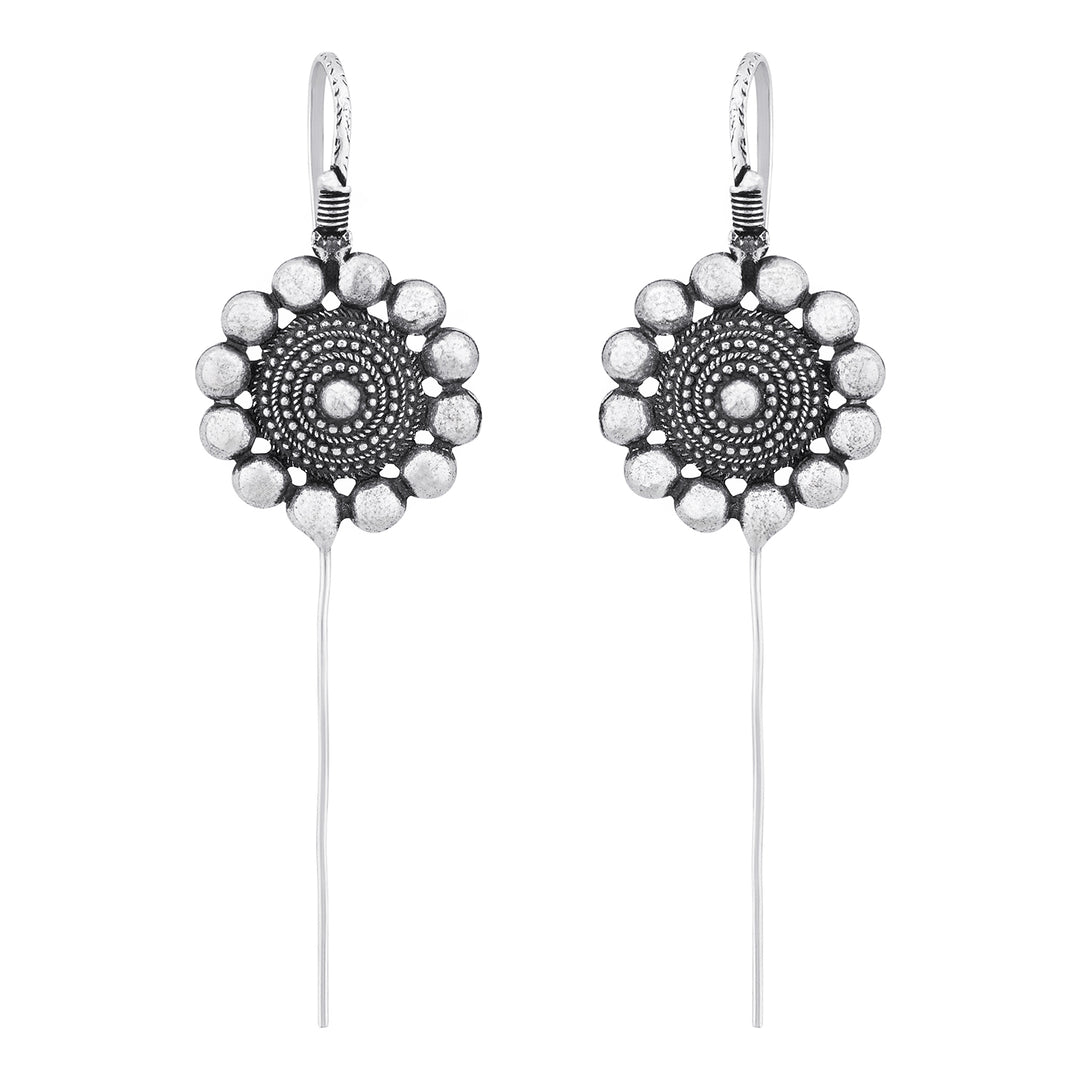 Chinmayi Silver Oxidised Earpin