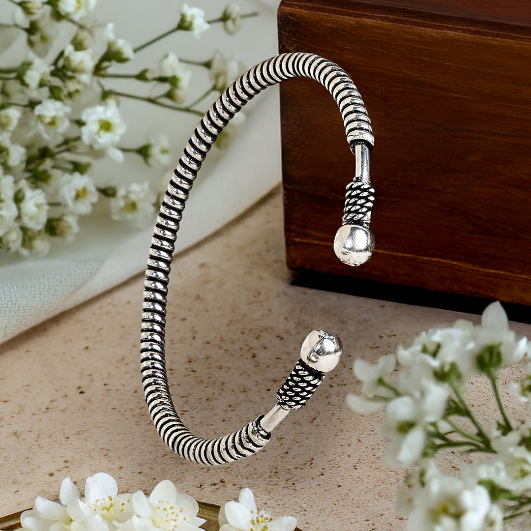 Oshi Silver Oxidised Bracelet