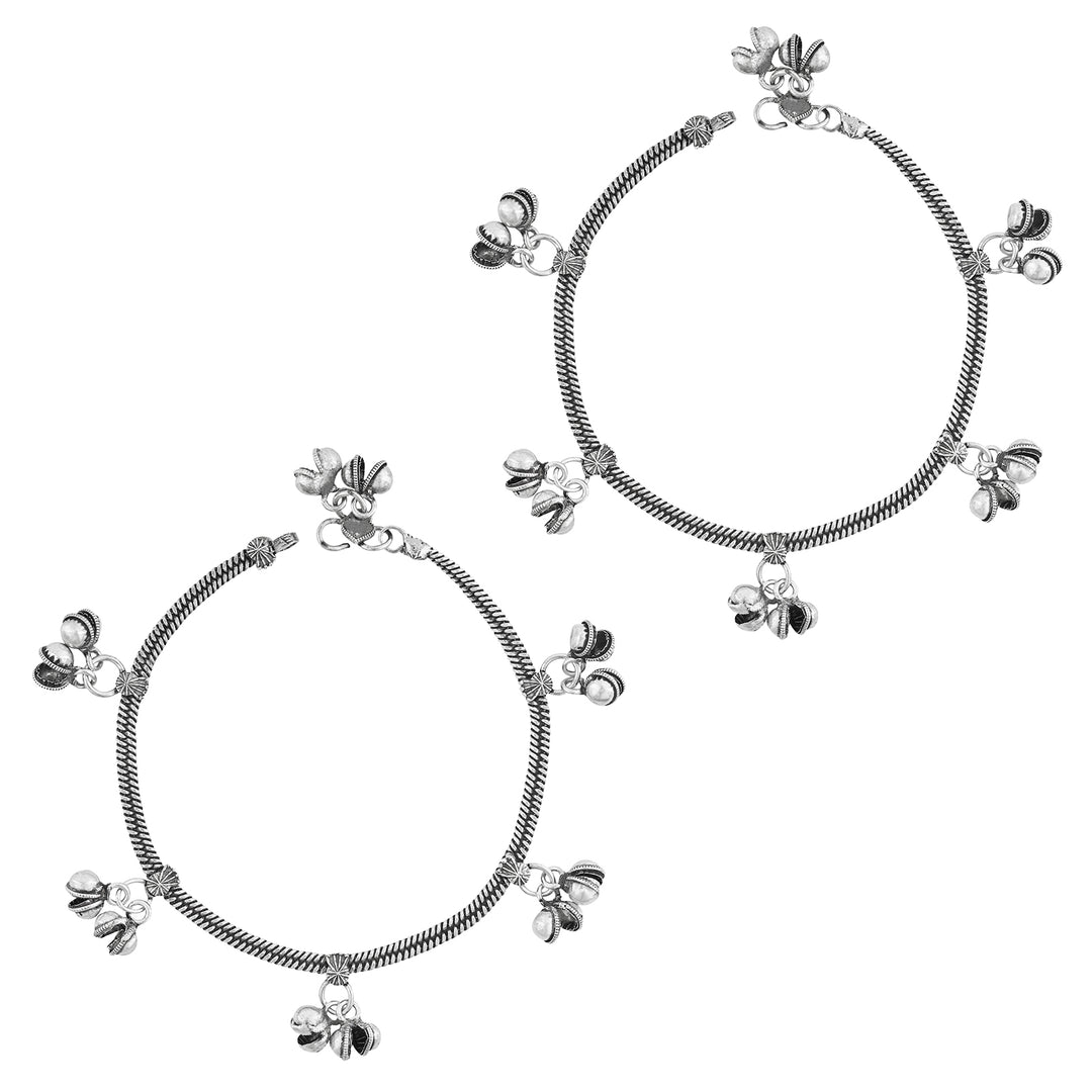 Aalira Silver Oxidised Anklet