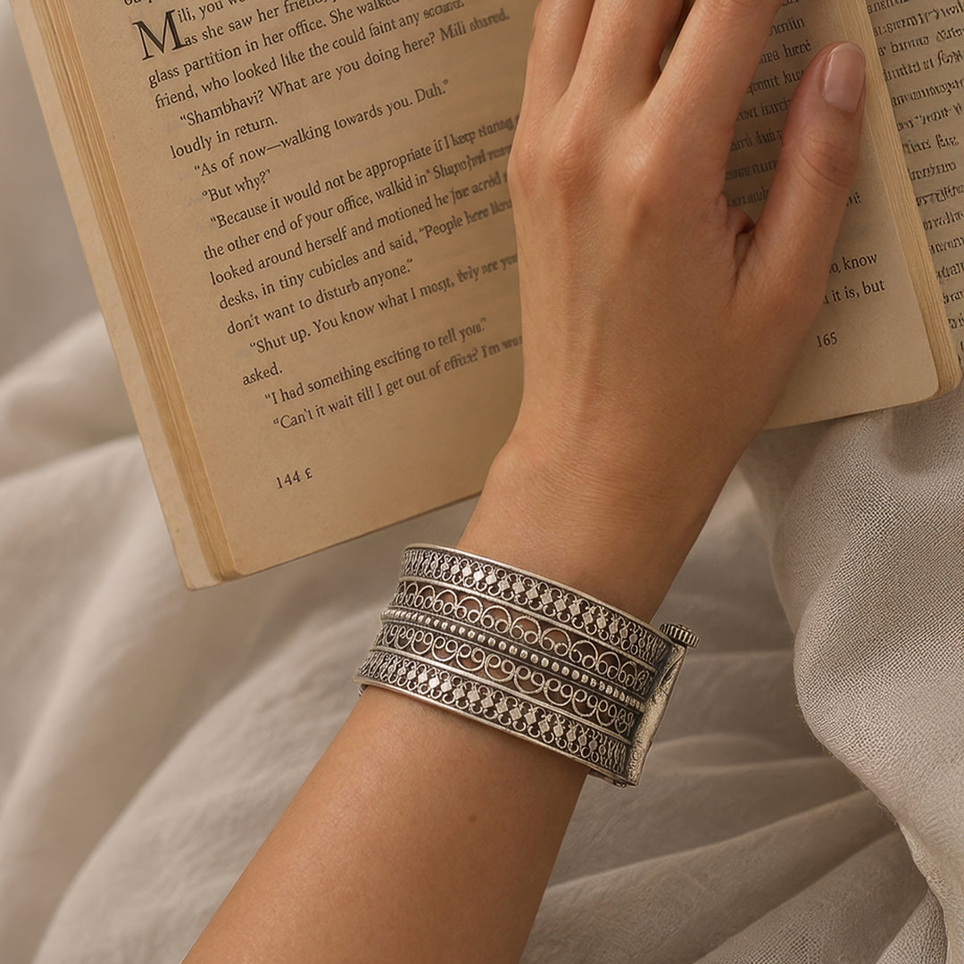 Saachi Silver Oxidised Bracelet